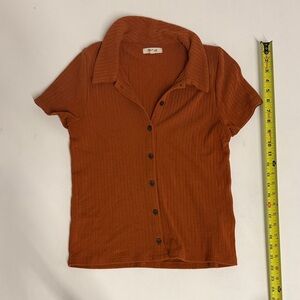 Madewell women’s Rust Button-Up Shirt